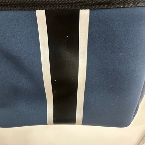 Haute Shore Blake Epic Navy Camo Neoprene Crossbody Bag Stripe - Picture 7 of 14